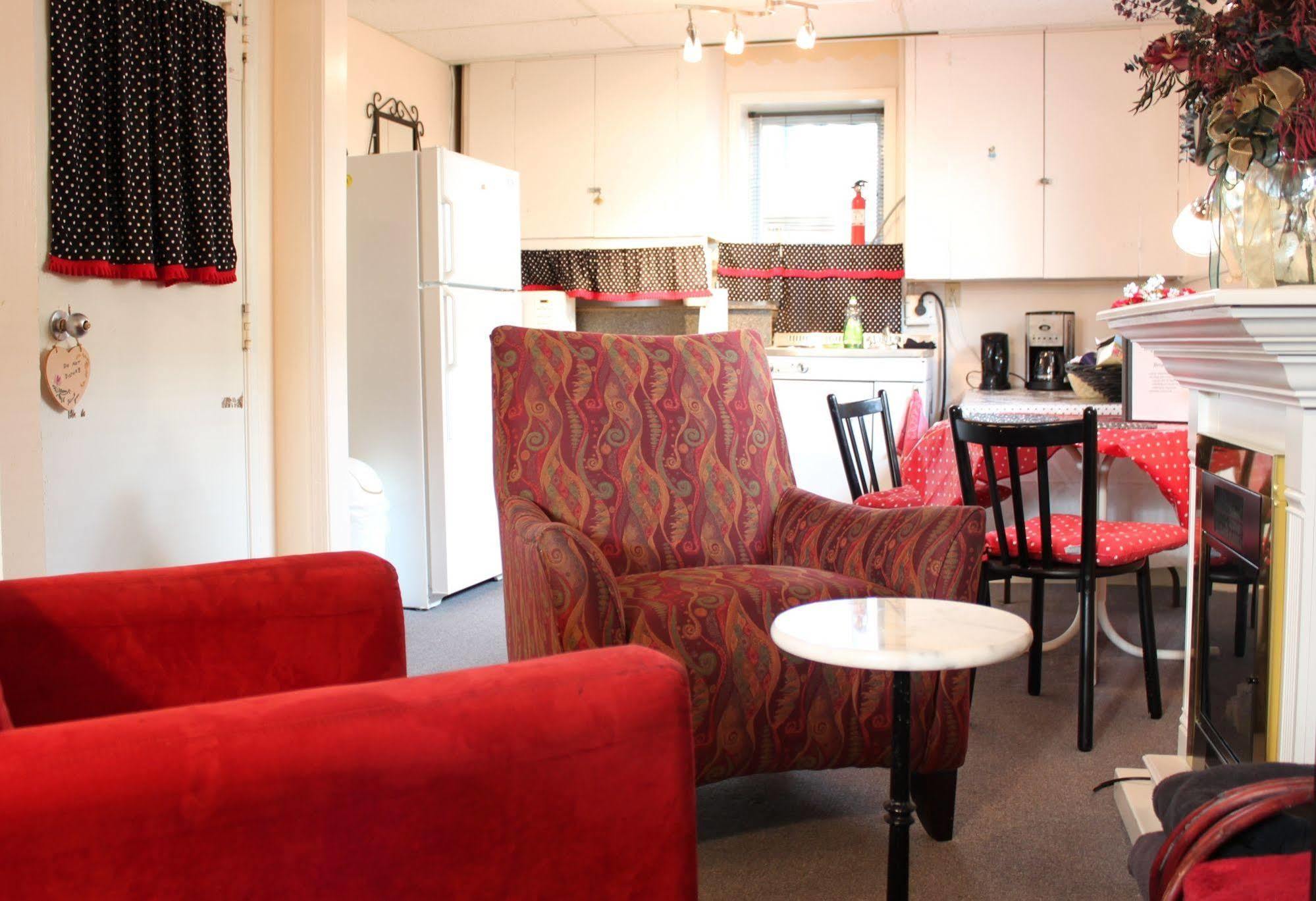Casey'S Bed & Breakfast Whitehorse Esterno foto