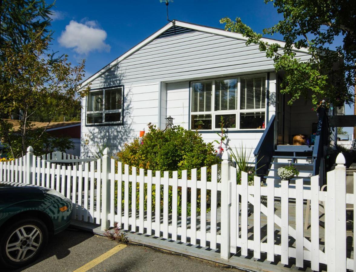 Casey'S Bed & Breakfast Whitehorse Esterno foto