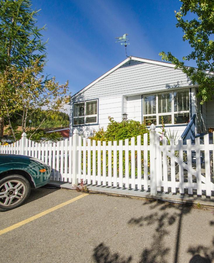 Casey'S Bed & Breakfast Whitehorse Esterno foto